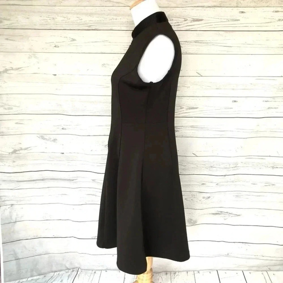 Elie Tahari cap sleeve dress - Picture 3 of 7